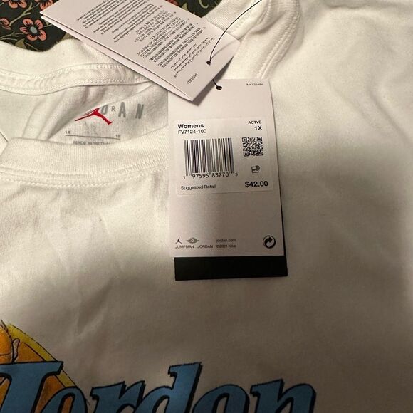 Jordan White Tee with Red Logo - Picture 4 of 4